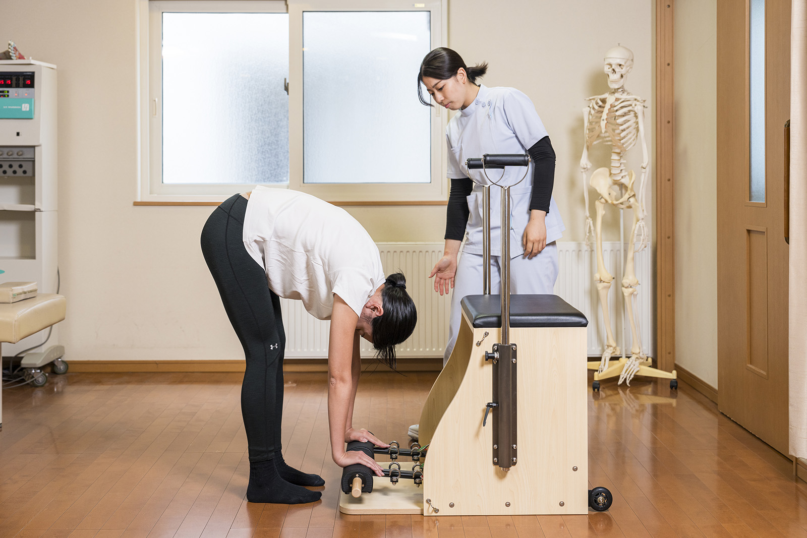 エクササイズ：Roll Down